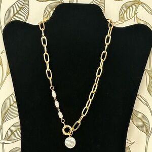 Gold and Pearl Chainlink Necklace (FREE CANDLE w/ PURCHASE)